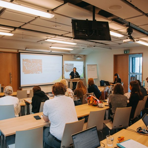 Piecas Rīgas centra apkaimes skolas uzsāks dalību pilotprojektā “Elpo, Rīga!”